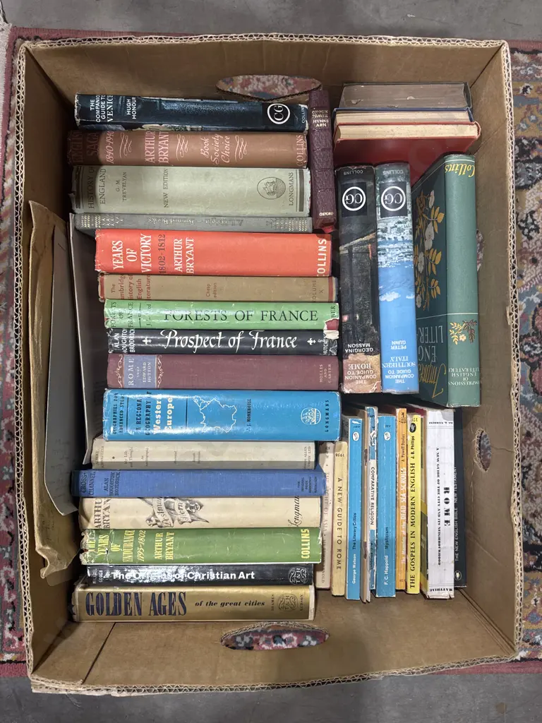 Assorted British & European Literature Books Image 1++