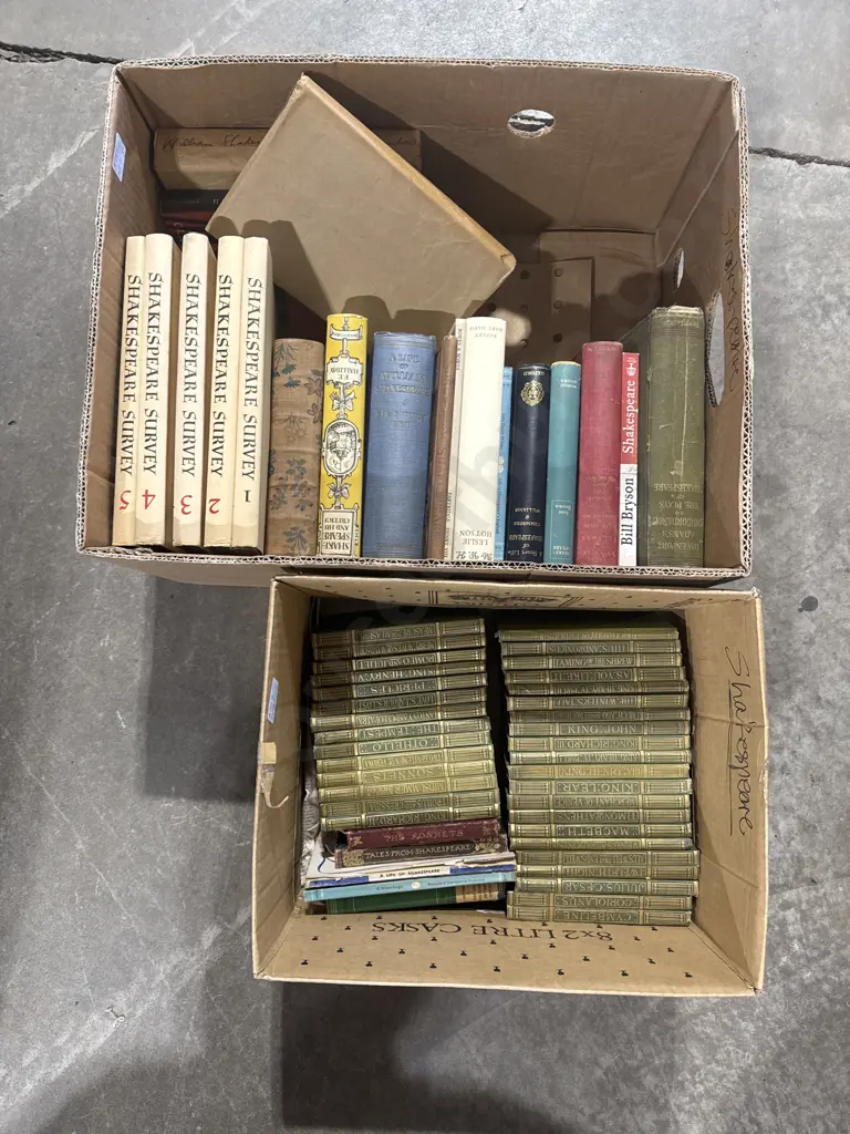 Shakespeare - Large Assortment of Works Image 1++