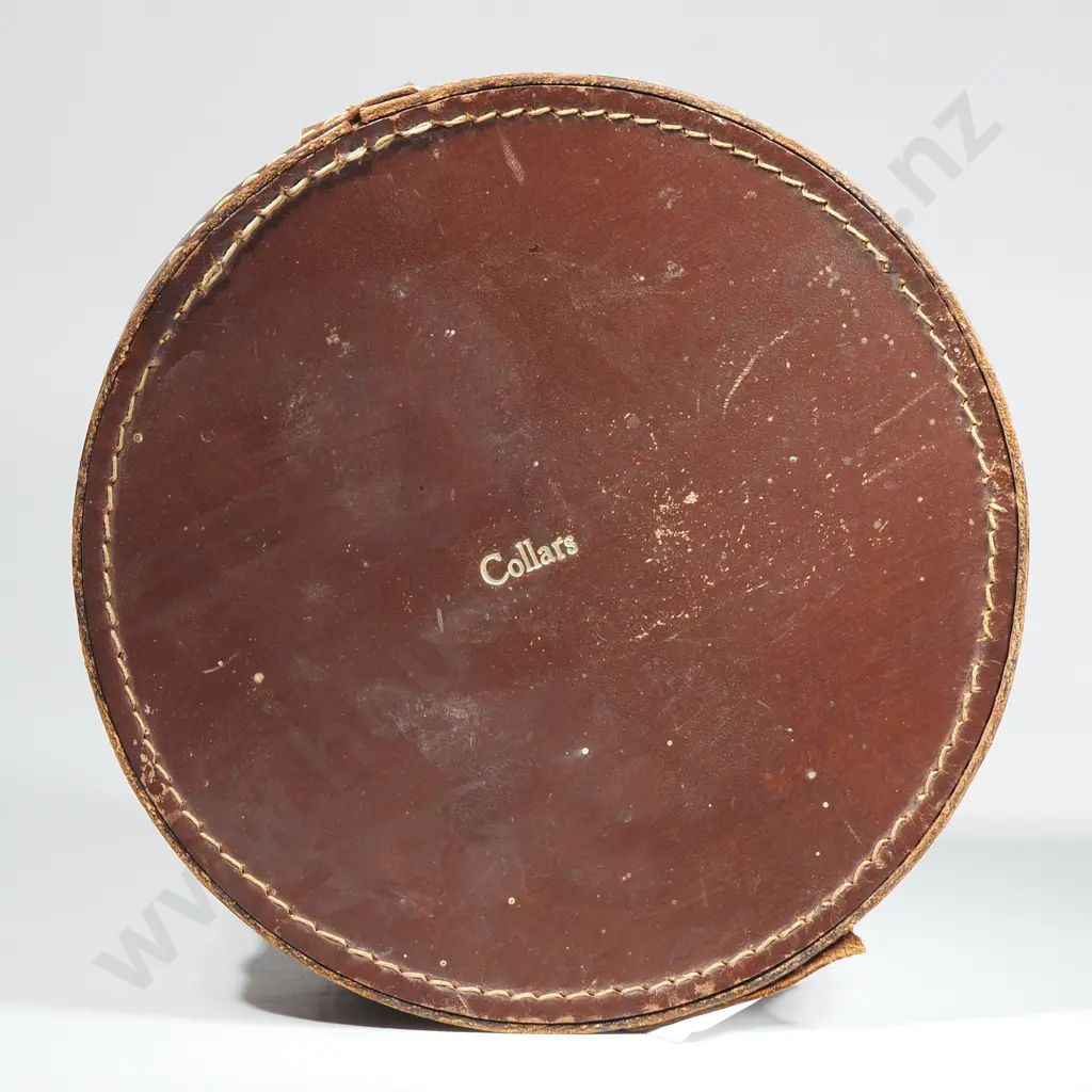 Antique Brown Leather Collar Box Containing Detachable Shirt Collars Image 1++