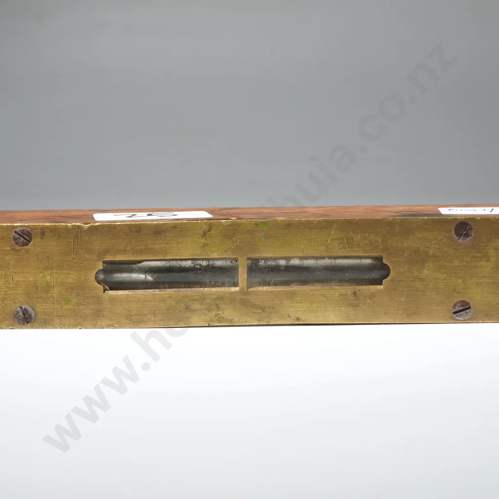 Vintage Brass & Hardwood Spirit Level Image 1++