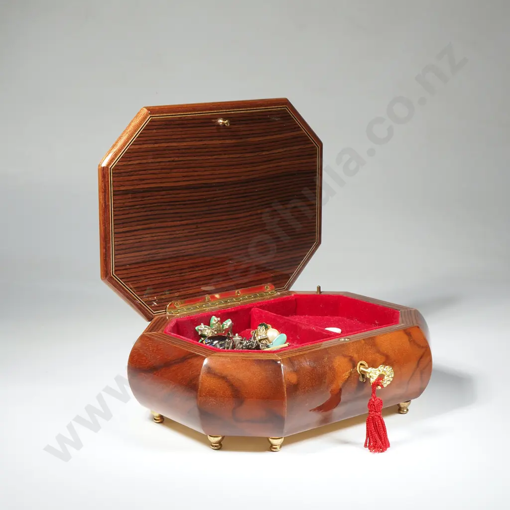 Vintage Italian Inlaid Wood Music Box w Costume Jewellery Image 1++