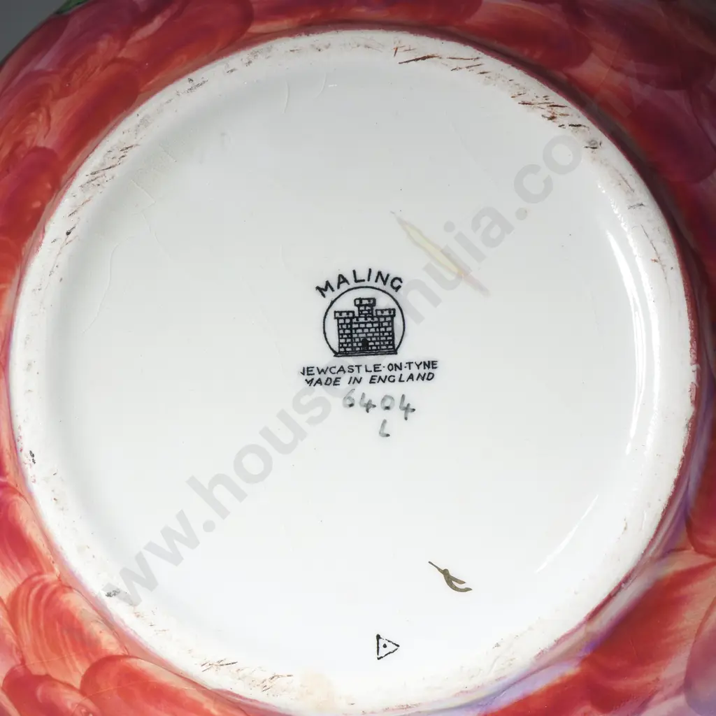 Large Maling Pink Thumbprint Basket Image 1++