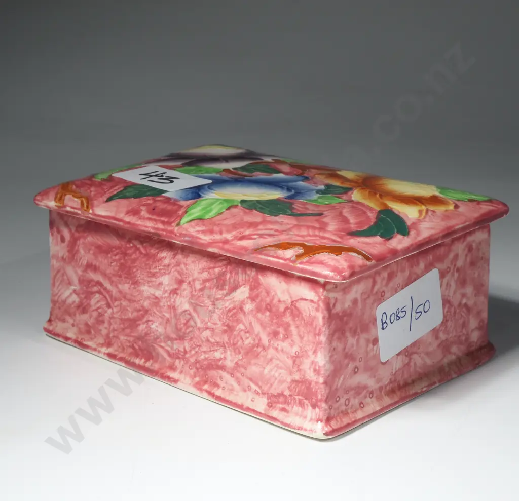 Maling Lidded Trinket Box w Embossed Floral Decoration Image 1++