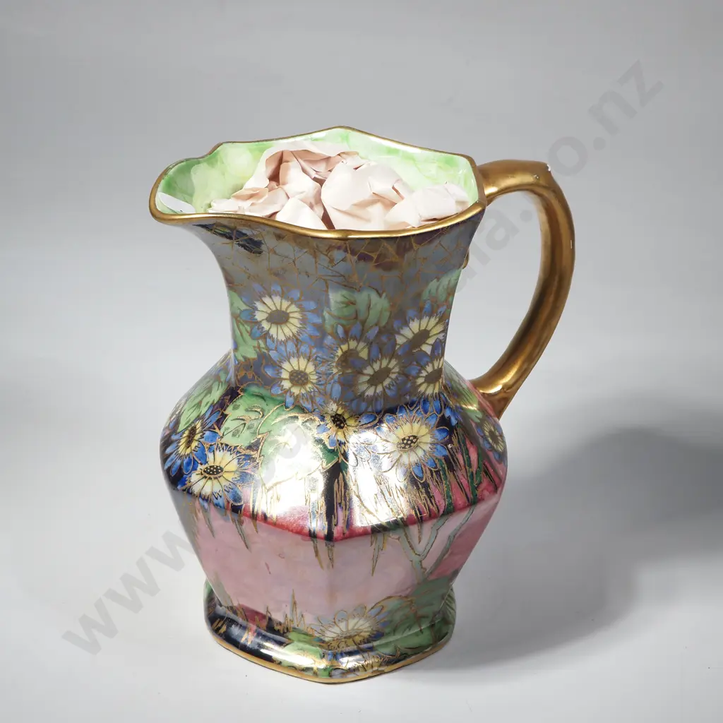 Hexagonal Maling Lustre Jug in the 'Daisy' Pattern Image 1++