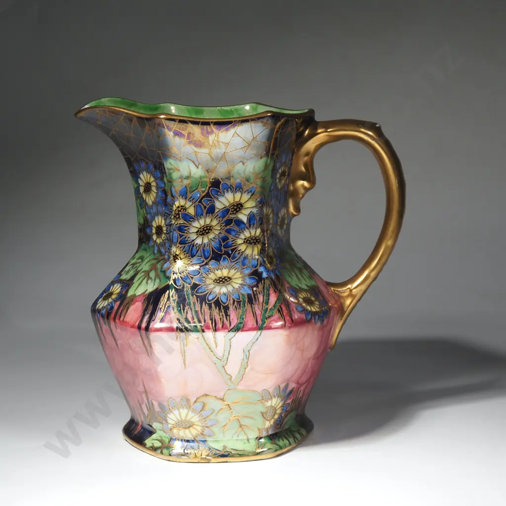 Hexagonal Maling Lustre Jug in the 'Daisy' Pattern Image 1++