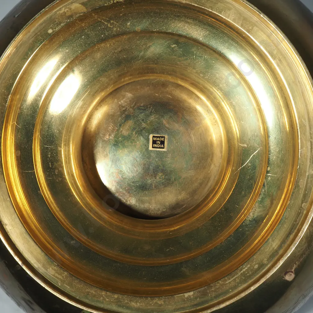Large Brass Table Top Fruit Bowl Image 1++