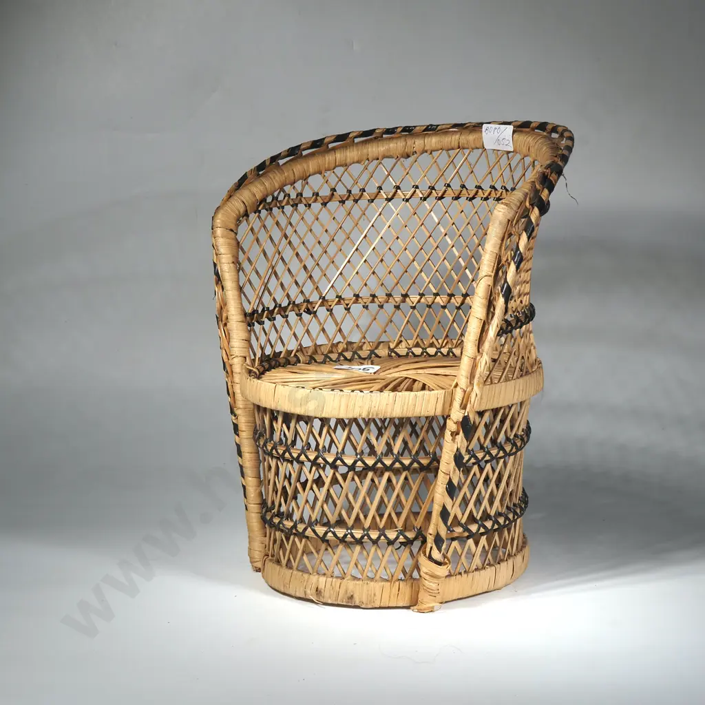 Ratan Peacock Doll-sized Chair Image 1++
