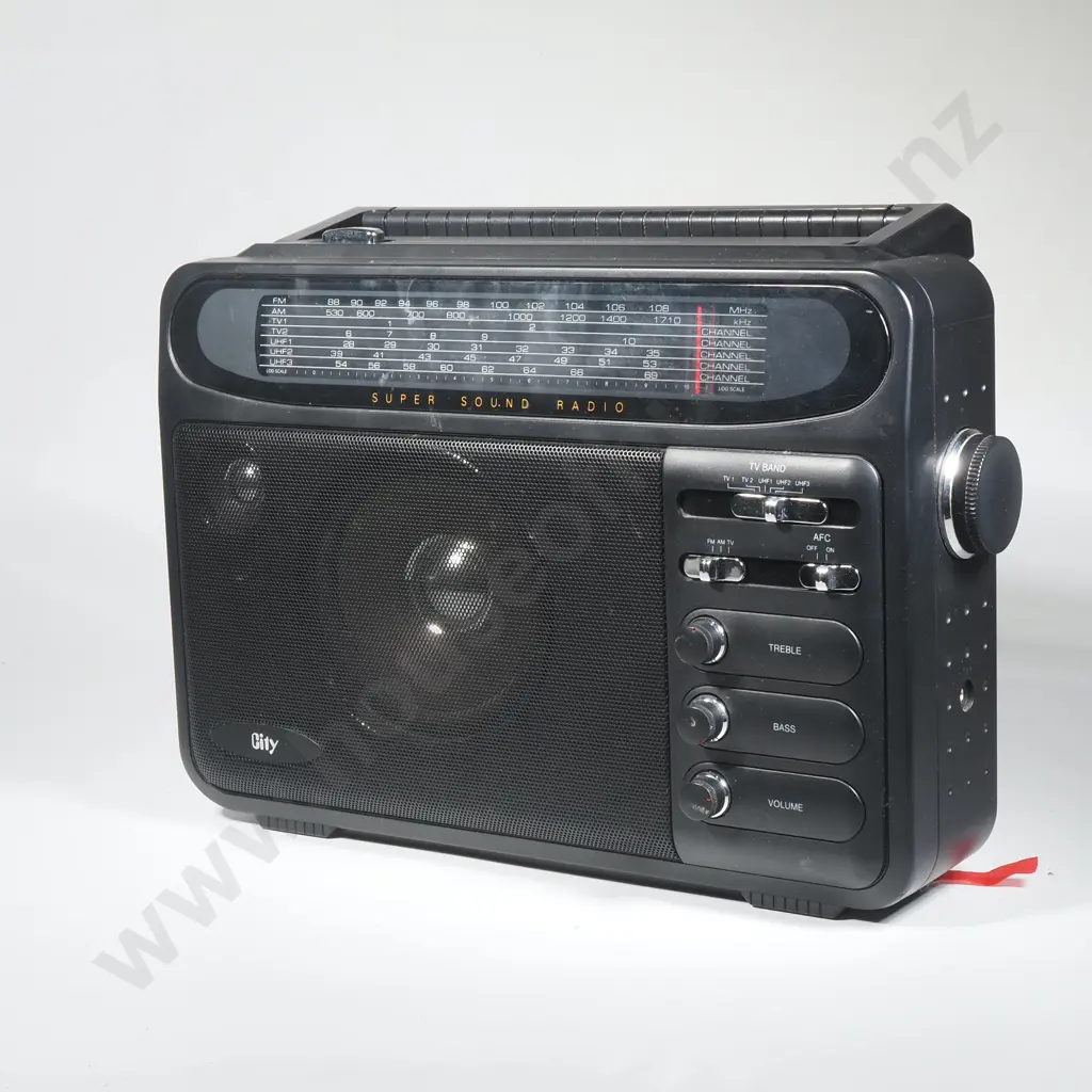 City Model A 248 Portable 7 -Band Radio in its Original Box Image 1++