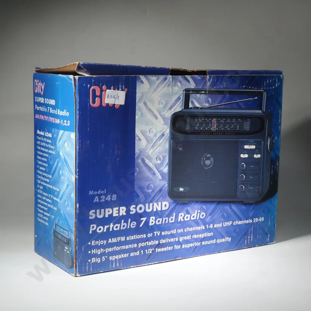 City Model A 248 Portable 7 -Band Radio in its Original Box Image 1++