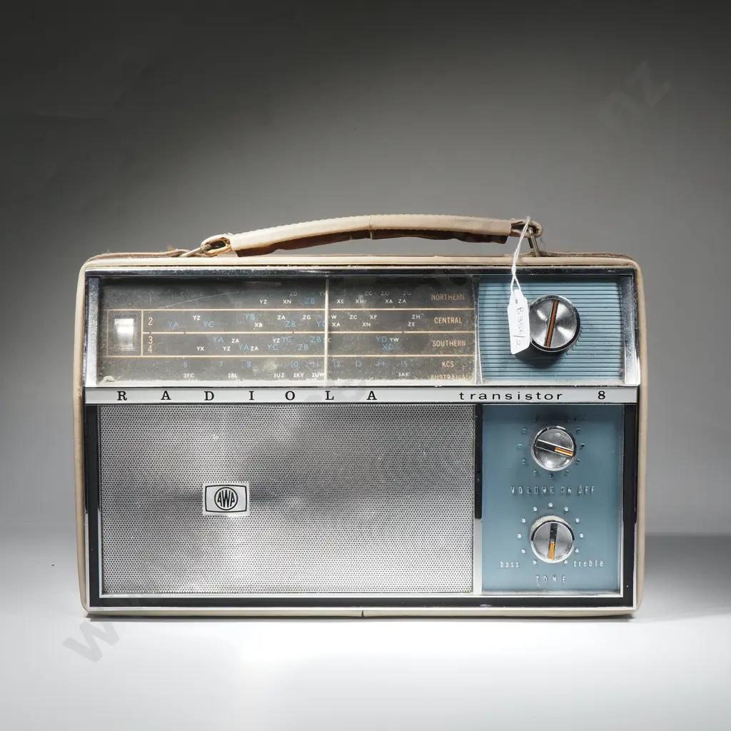 AWA Radiola Courier 8 (Model 32), a Portable Transistor Radio Manufactured in Australia 1964-1968 Image 1++