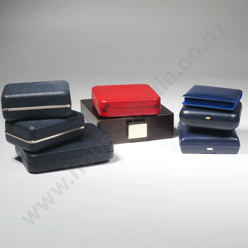Bag Containing Eight Medal or Coin Boxes. Some Vintage  Image 1++