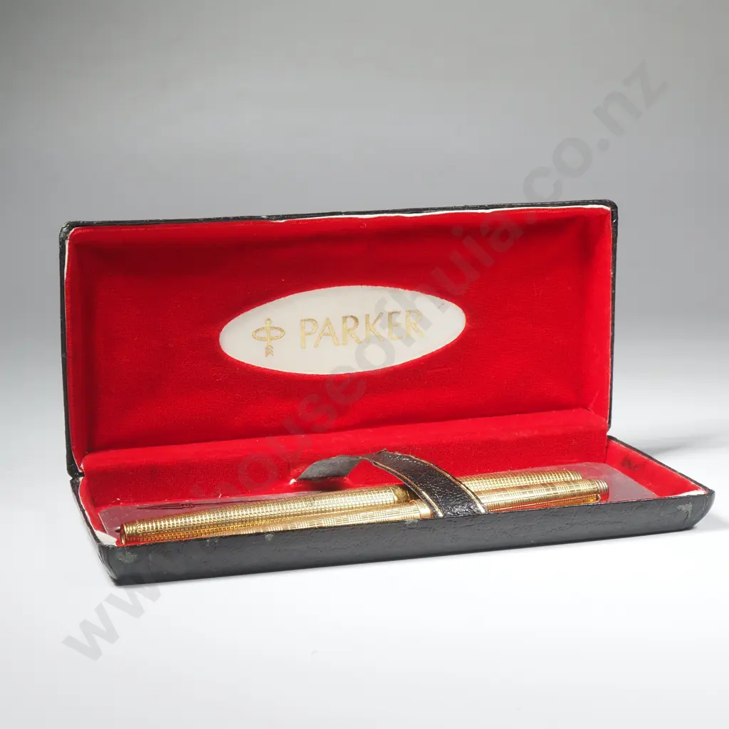 Cased set of Two Parker Pens - One w 14ct Gold Nib Image 1++