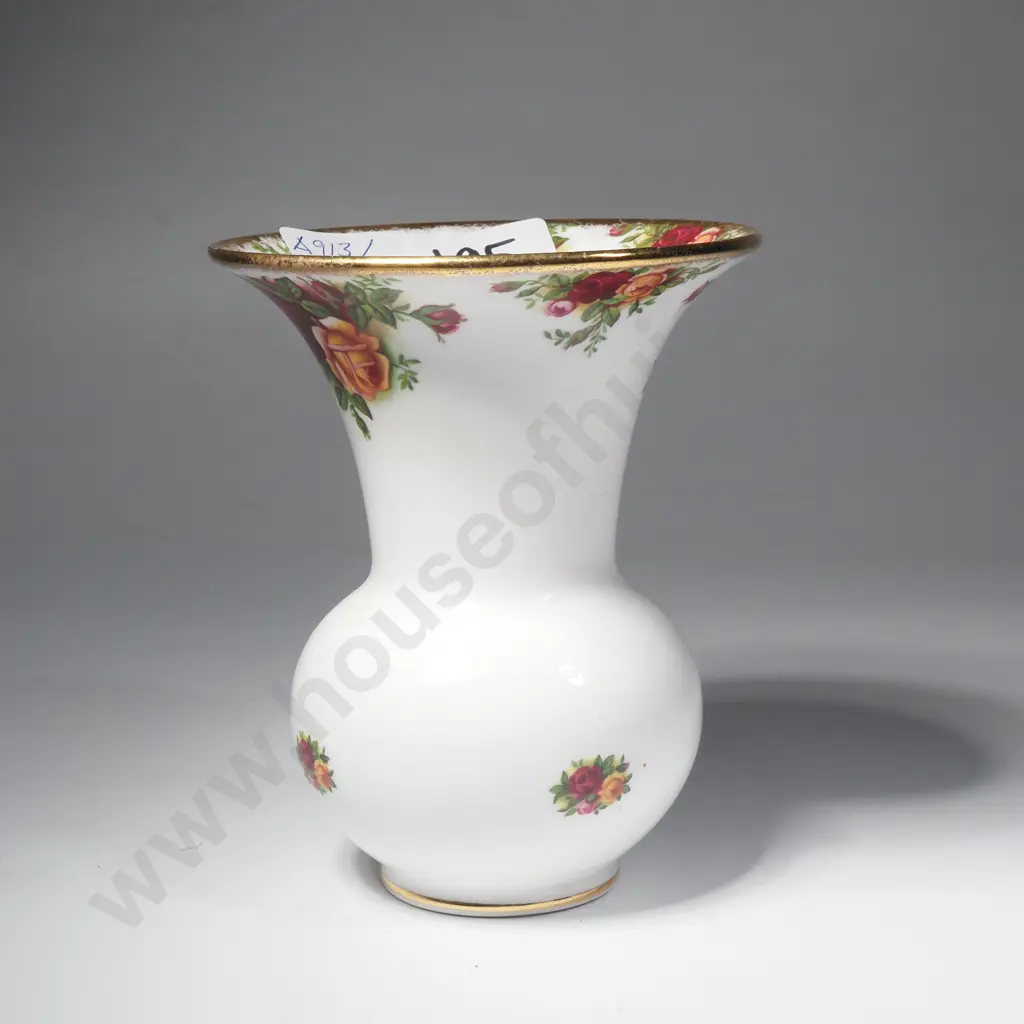 Vintage Royal Albert 'Old Country Roses' Bone China Vase Image 1++