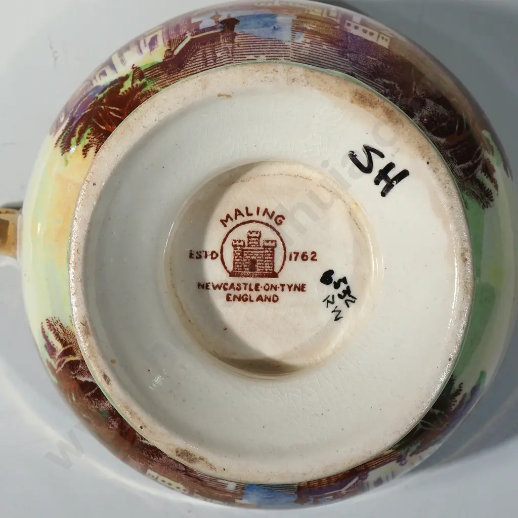Maling Lustre Small Basket, Double Handled Small Bowl & Two Square Dishes Image 1++
