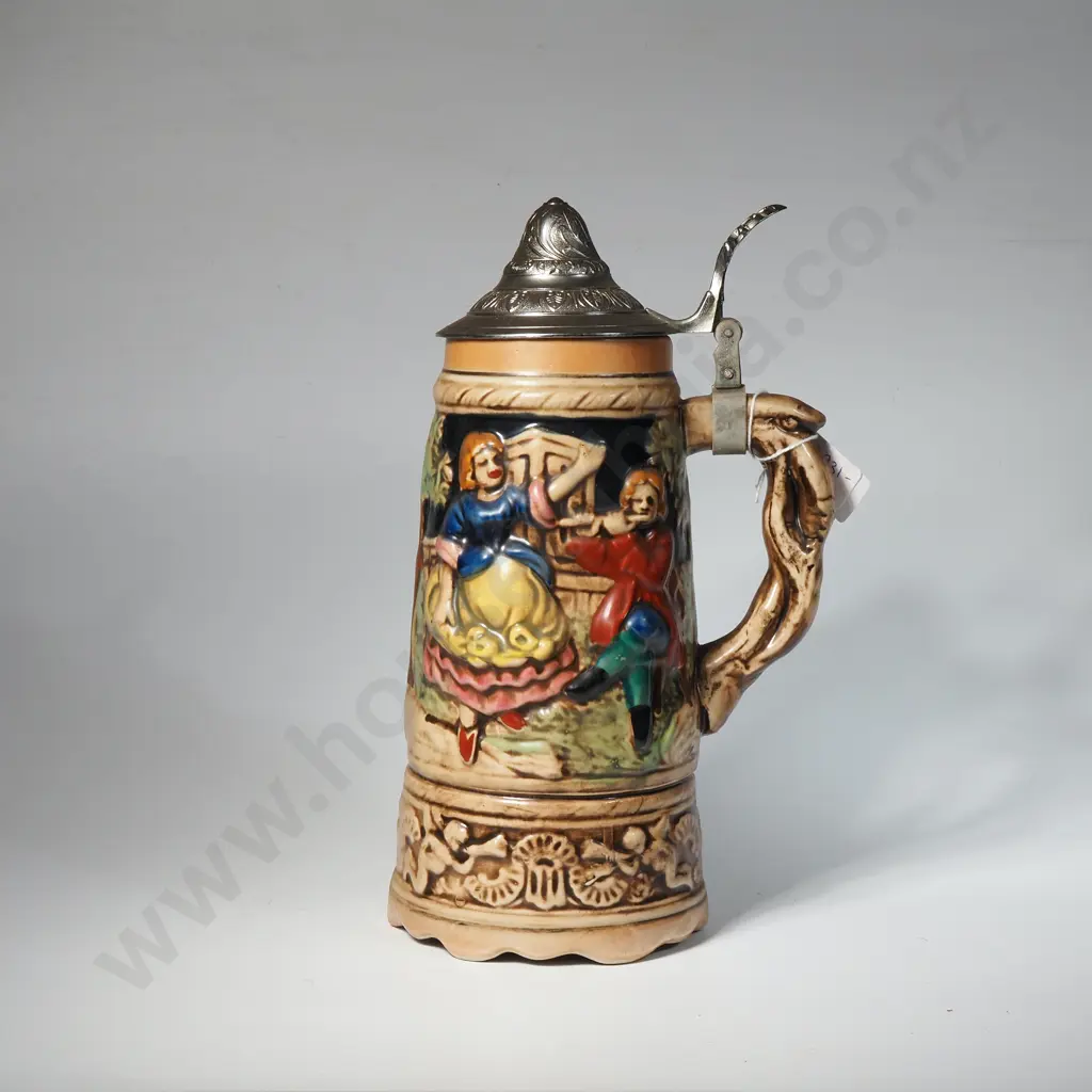 Musical Japanese Wind-up Stein Image 1++