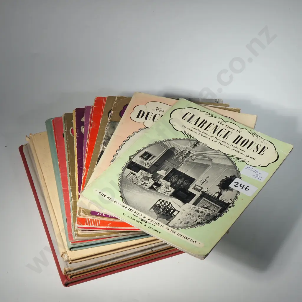 Assorted British Royalty Themed Books & Booklets Image 1++