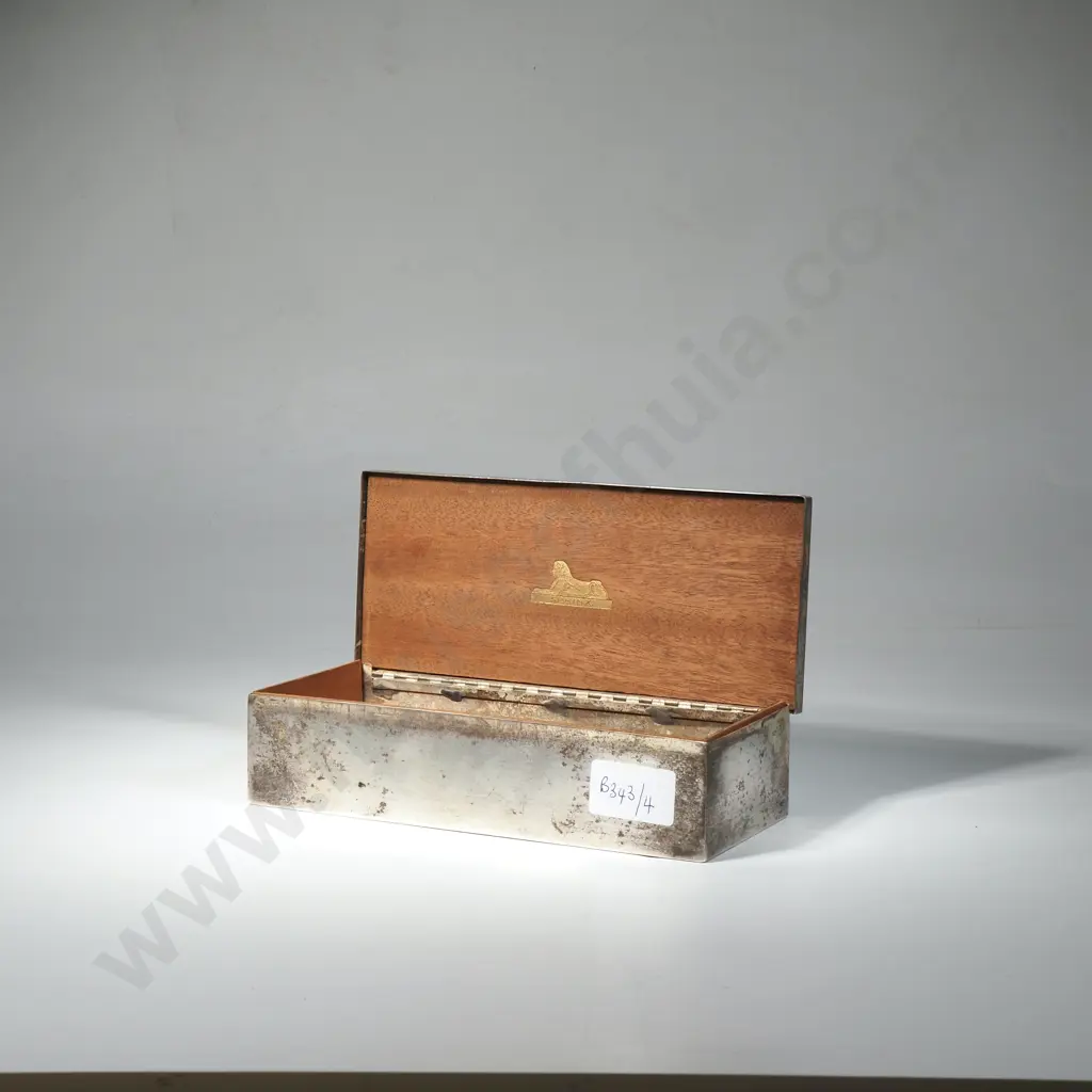 Rare 1930s WD HO Wills Glold Flake Honey Dew Tobacco, Cigarettes Box w Enamel Gold Flake Logo Image 1++