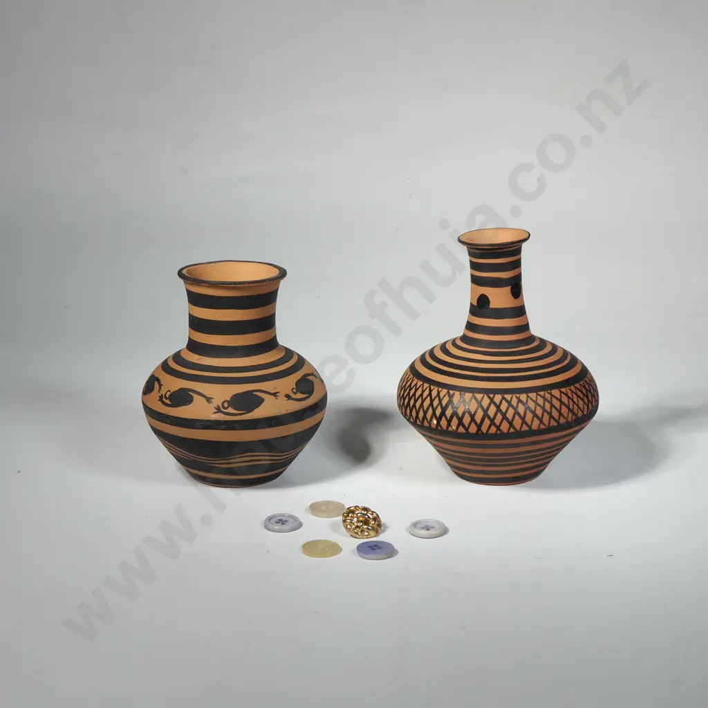 Vintage peruvian Ceramic Vases, 1 A/F Image 1++