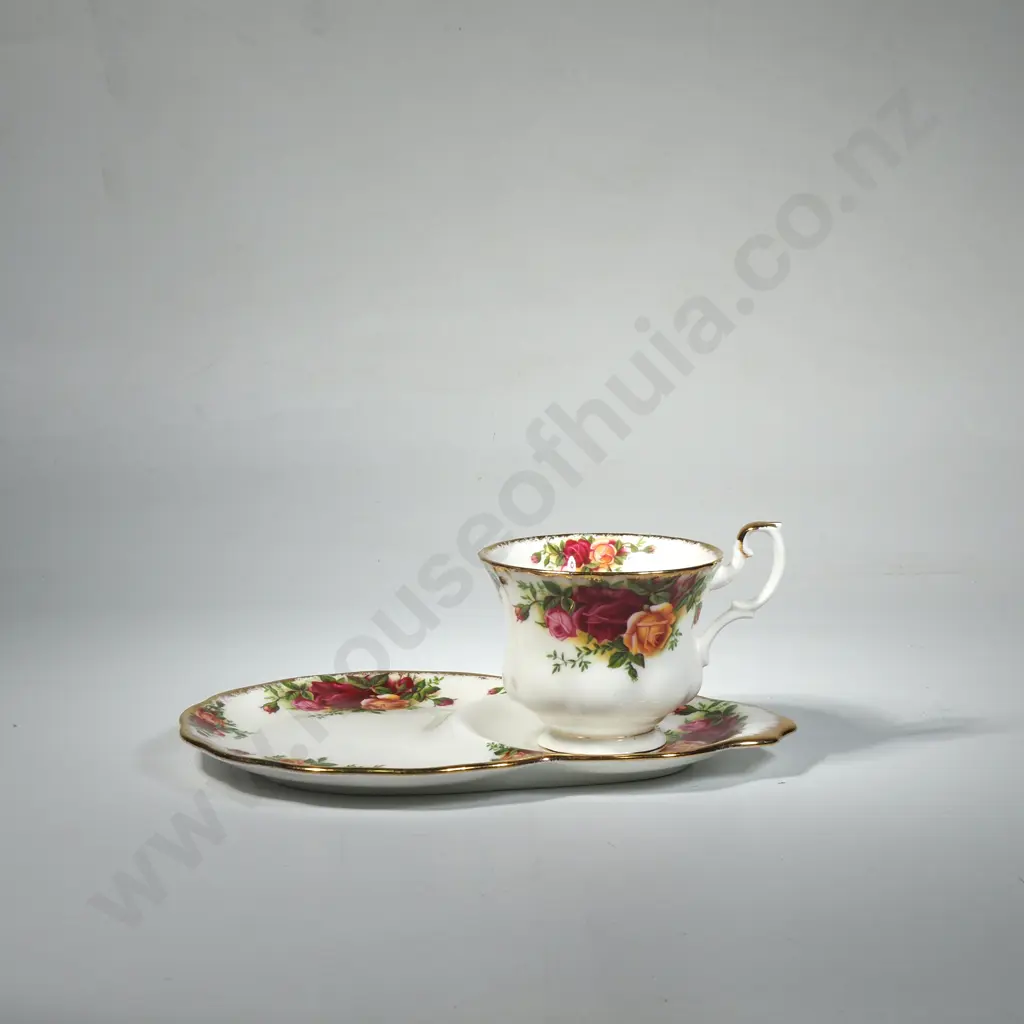Vintage Royal Albert "Old Country Roses' Bone China Tennis Set Image 1++