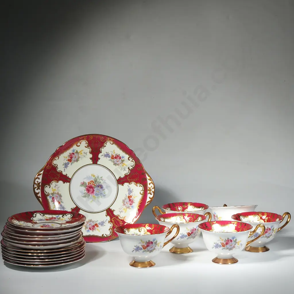 Shelley 'Duchess Red" Nineteen Piece Tea Set Image 1++