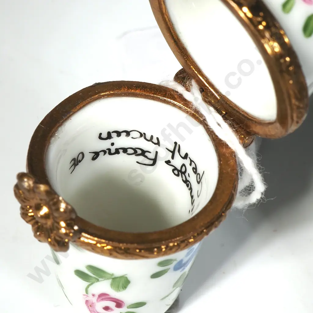 Limoges Hand Painted Circular Pill Box w Delicate Floral Motifs & Brass Hinged Closure Image 1++