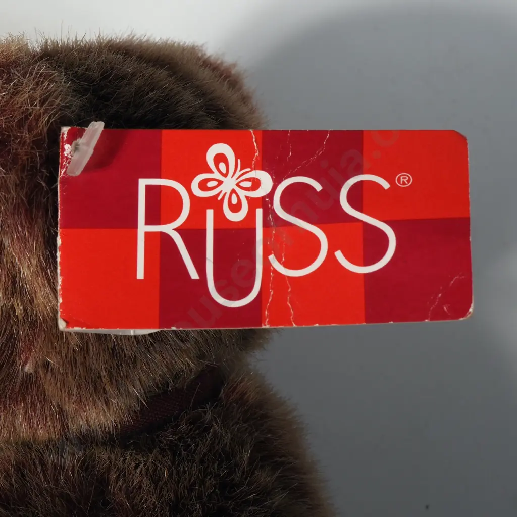 Four Teddy Bears in Varying Sizes & Colours Image 1++