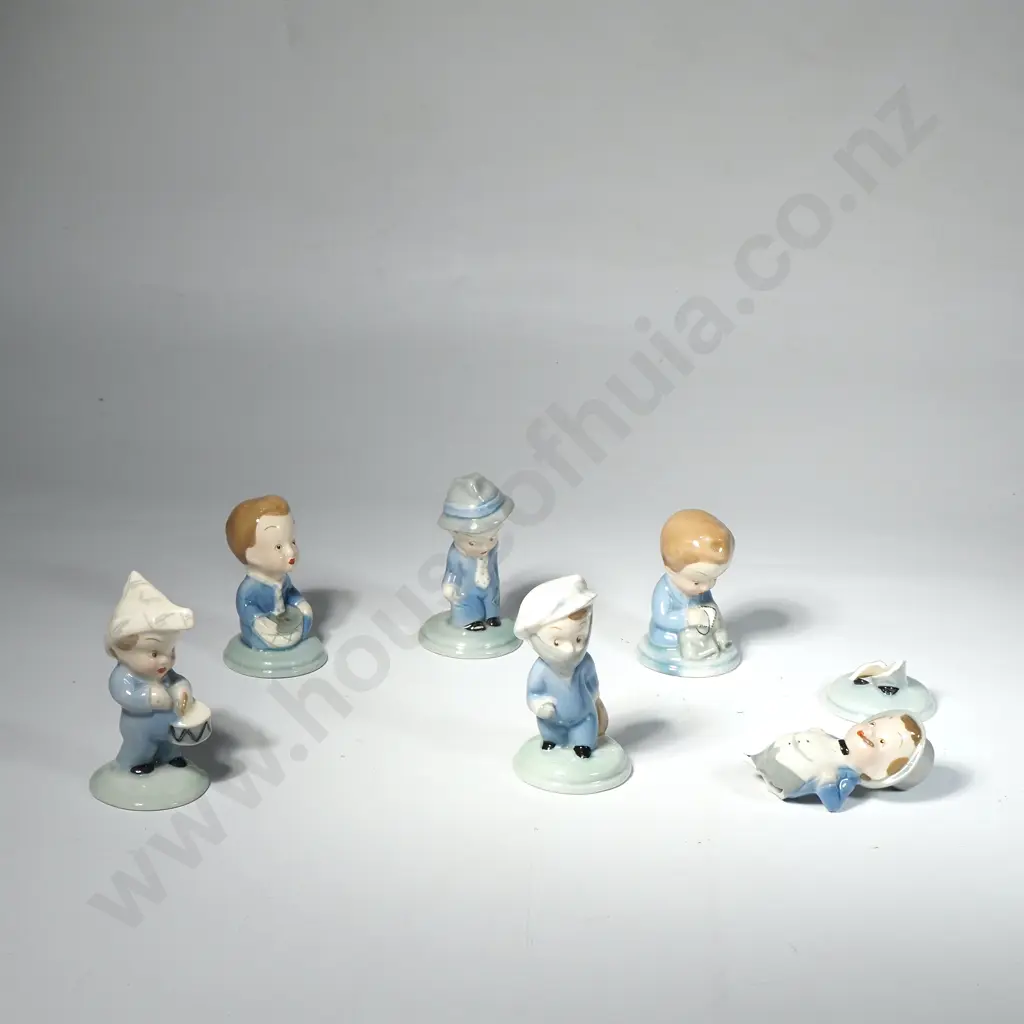 Six Wade Figures from the "Tinker, Tailor, Soldier, Sailor" Series Image 1++