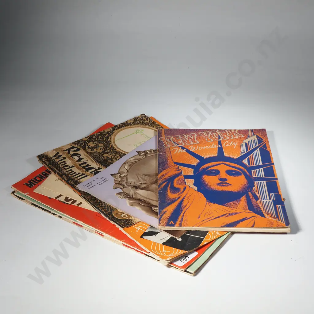 Ephemera to Include Vintage Souvenir Booklet 'New York The Wonder City' Image 1++