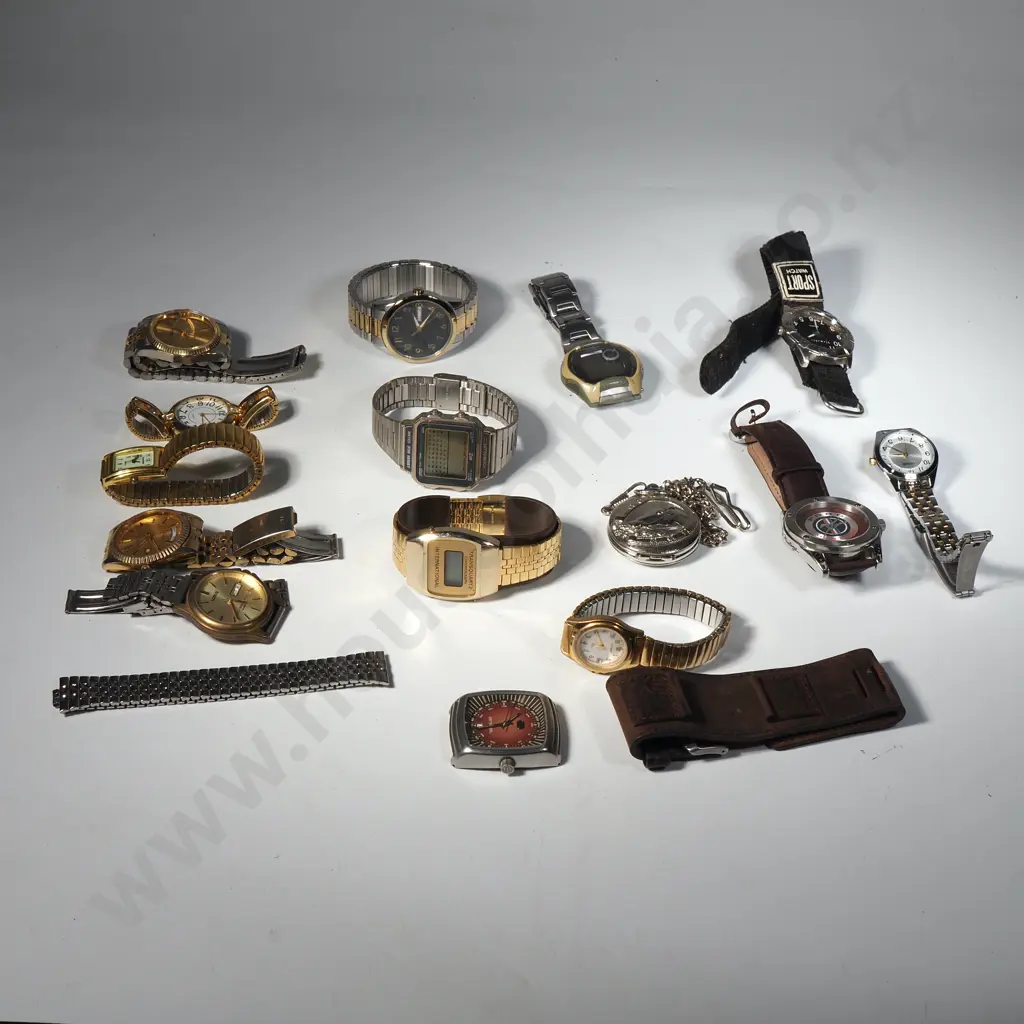 Large Quantity of Mainly Gents Wristwatches Image 1++