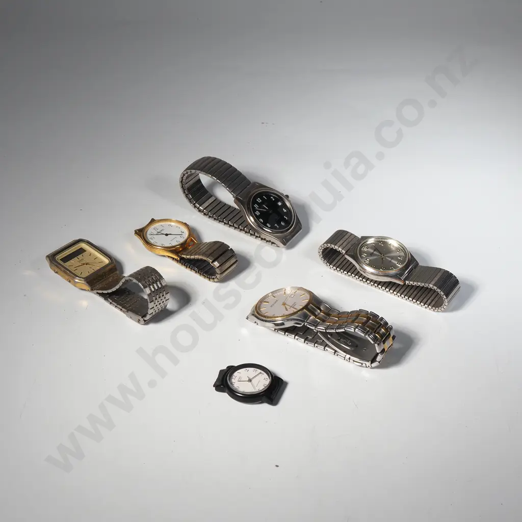 Assorted Lot of Men's Watches Image 1++