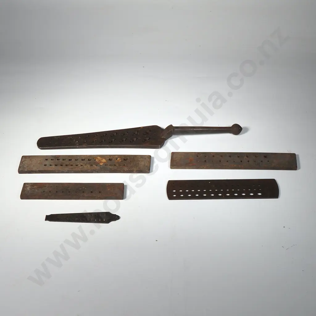 Vintage Draw Plate Used by Jewelers & Watchmakers to Reduce the Diameter of Metal Wire & a Vintage Clock Thread Gauge Image 1++