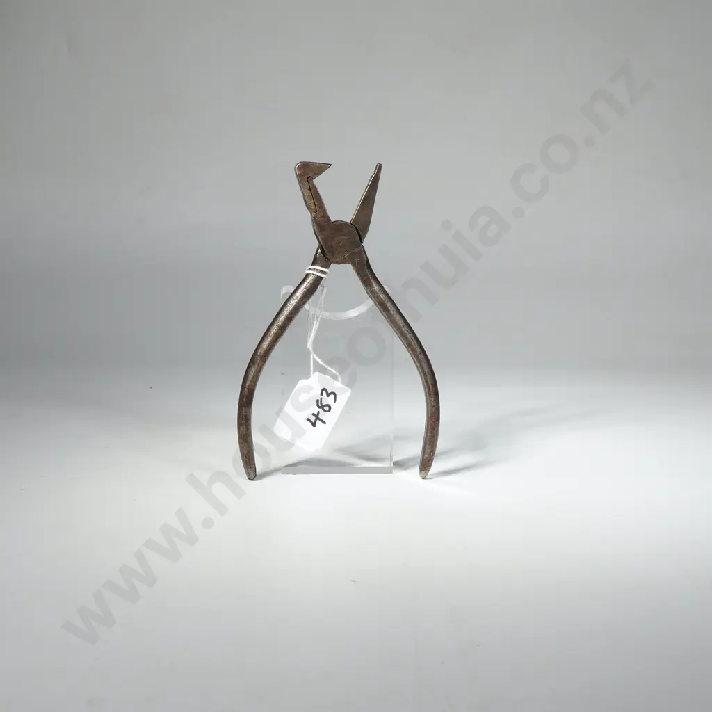 Vintage Metal Nipper Cutter w Broad Arrow Mark Dated 1944 Image 1++