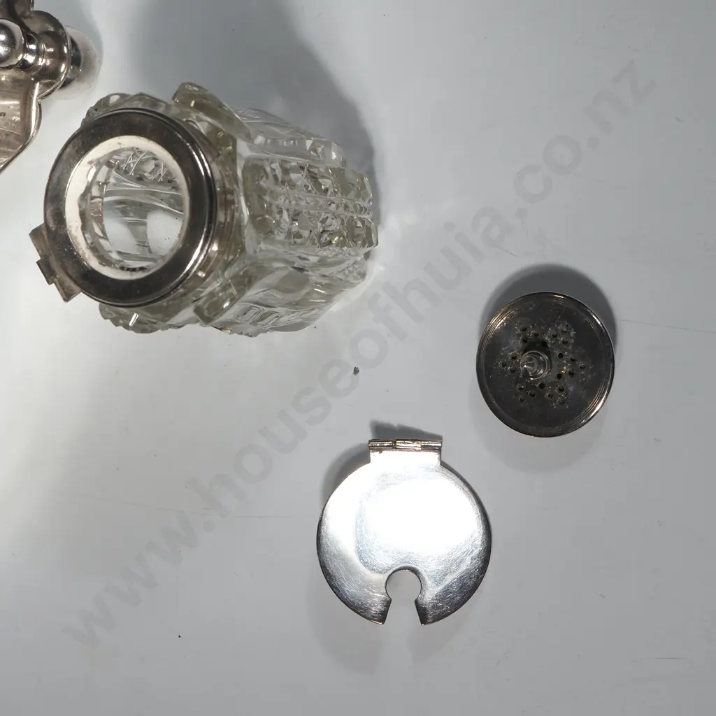 Silver Plate & Glass Six Bottle Cruet Set Image 1++