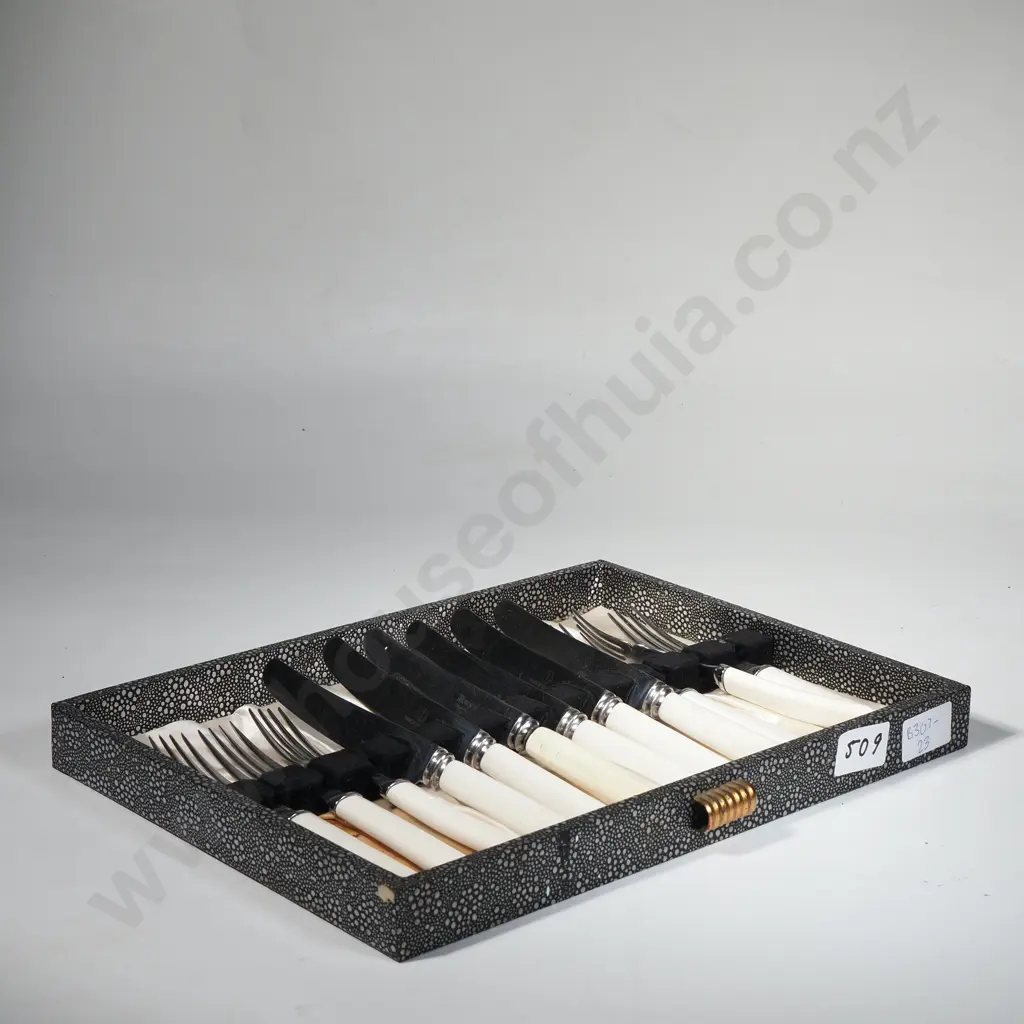 Set of Stainless Steel Cutlery Image 1++