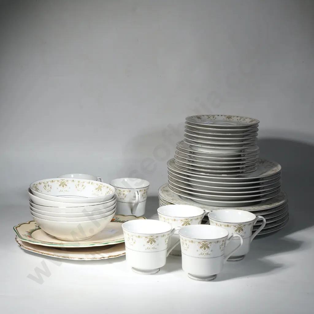 Premier Japanese China Thirty Six Piece Dinner Set 'La Fuente' G 386 Image 1++