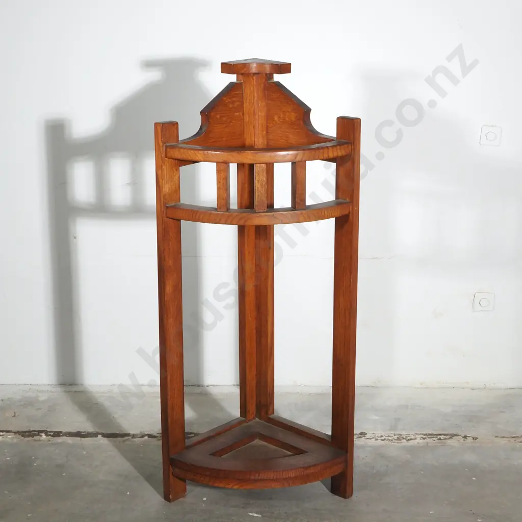 Oak Arts & Crafts Corner Umbrella Stand Image 1++