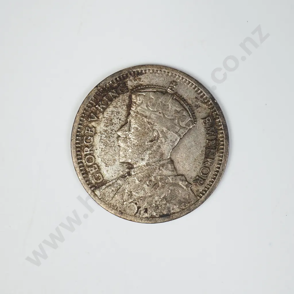 1935 THREEPENCE, AVE ( DARK REVERSE ) Image 1++