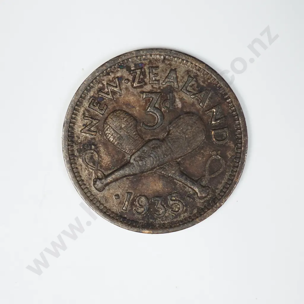 1935 THREEPENCE, AVE ( DARK REVERSE ) Image 1++