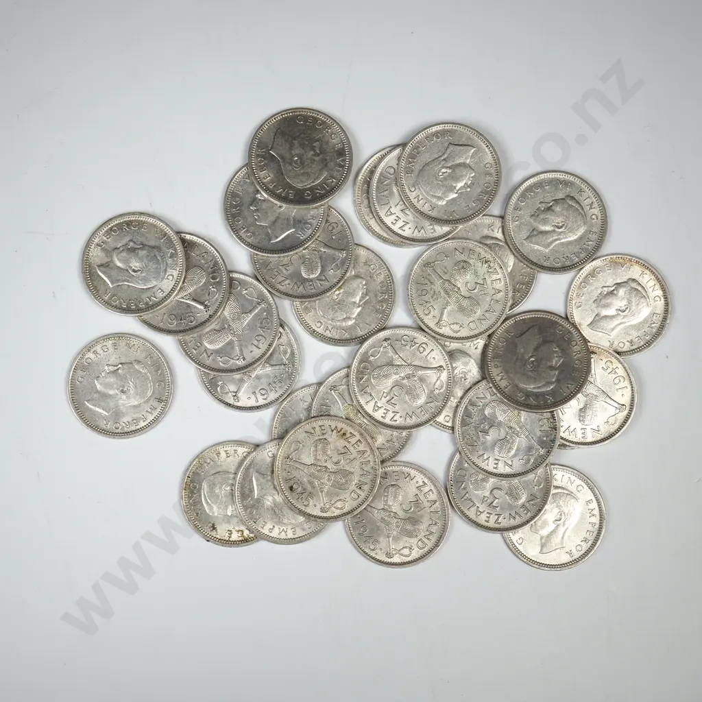 30 X 1945 THREEPENCES, V.F TO E.F Image 1++