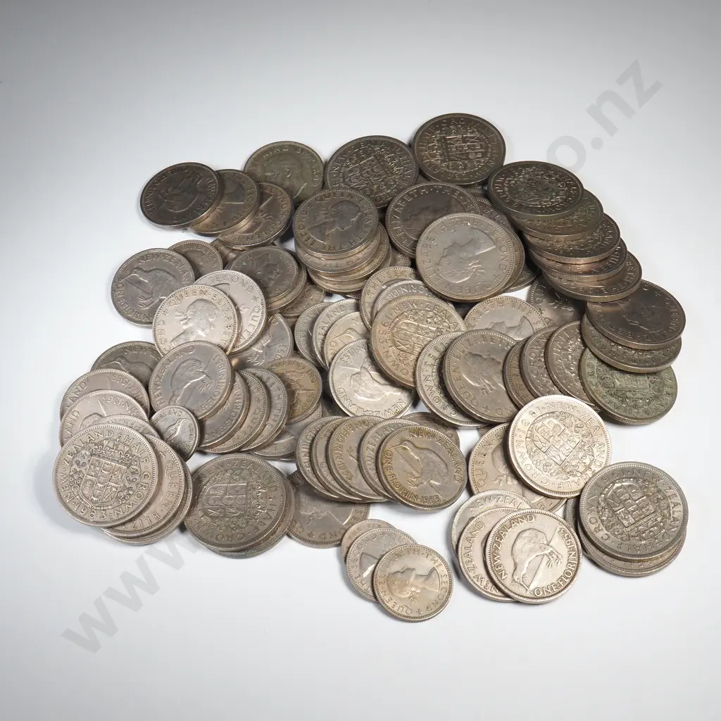 520 GRAMS 1933 TO 1946 THREEPENCES, MOSTLY AVERAGE, CIRCULATED CONDITION, APPROXIMATELY 370 COINS Image 1++