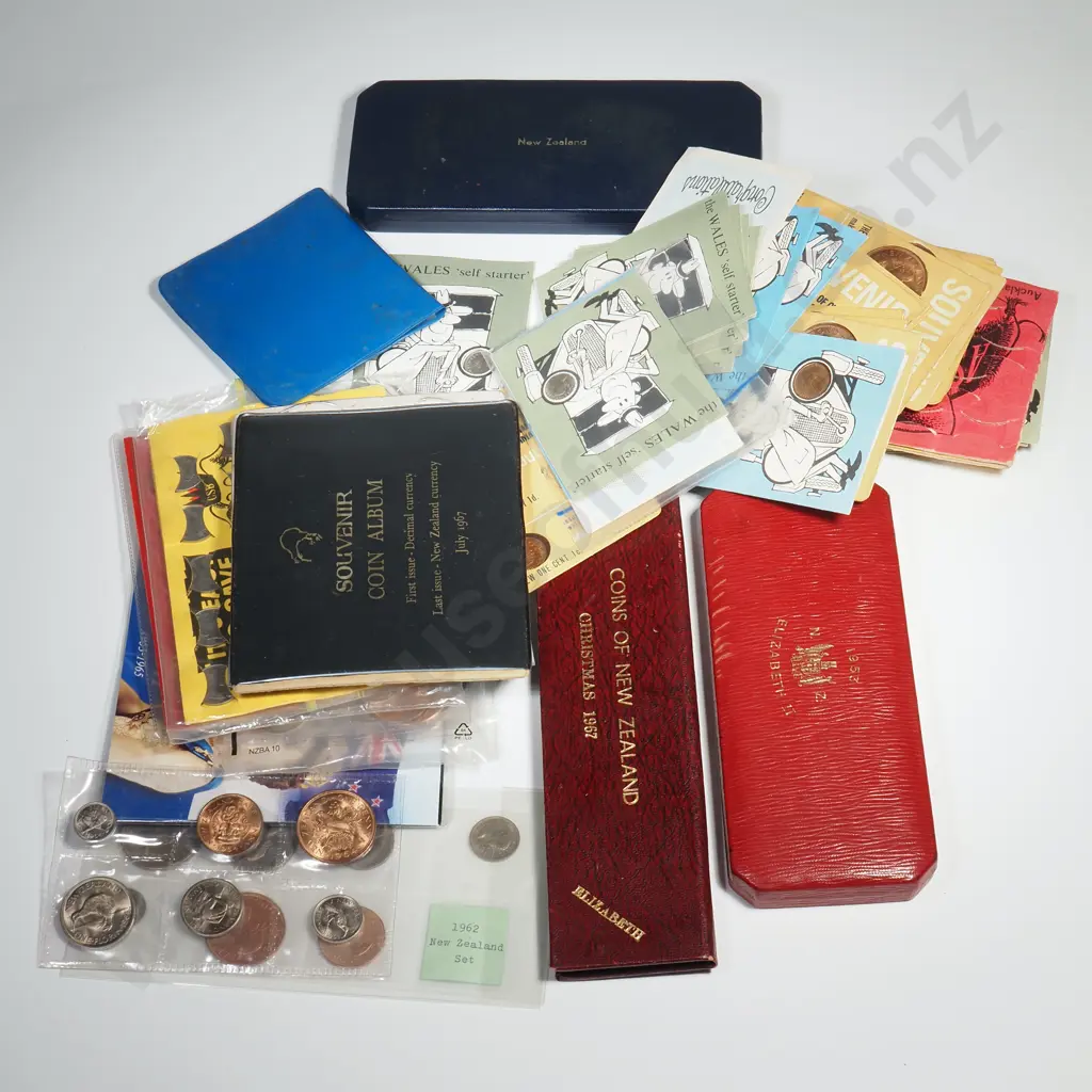 MISC PRE-DECIMAL ISSUES, NOVELTIES, SOUVENIRS, EMPTY CASES ETC Image 1++
