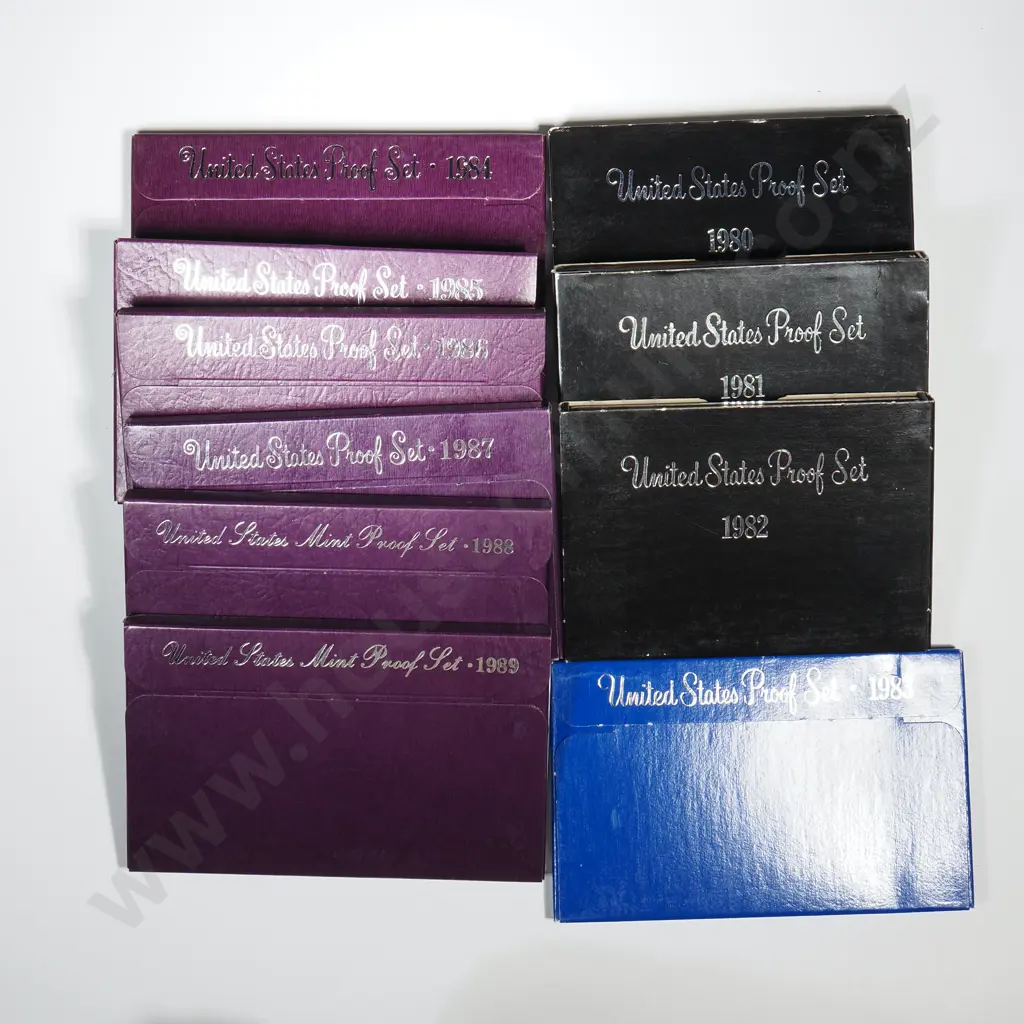 10 x Proof Sets 1980 to 1989 Image 1++
