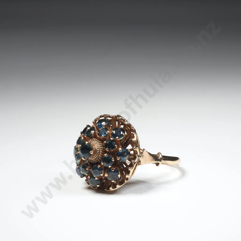 Vintage 18ct Gold Blue Stone Ring Image 1++