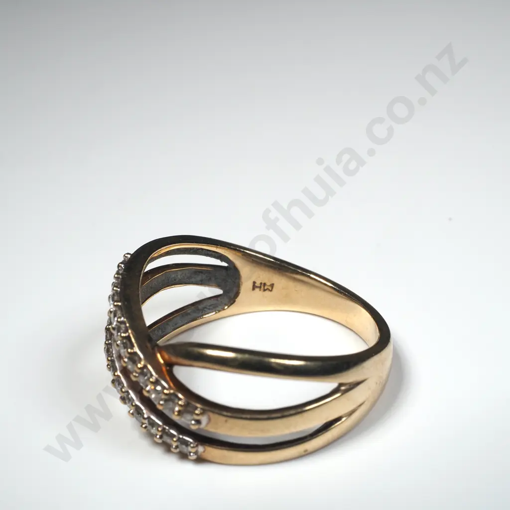 9ct Gold Diamond Ring Image 1++