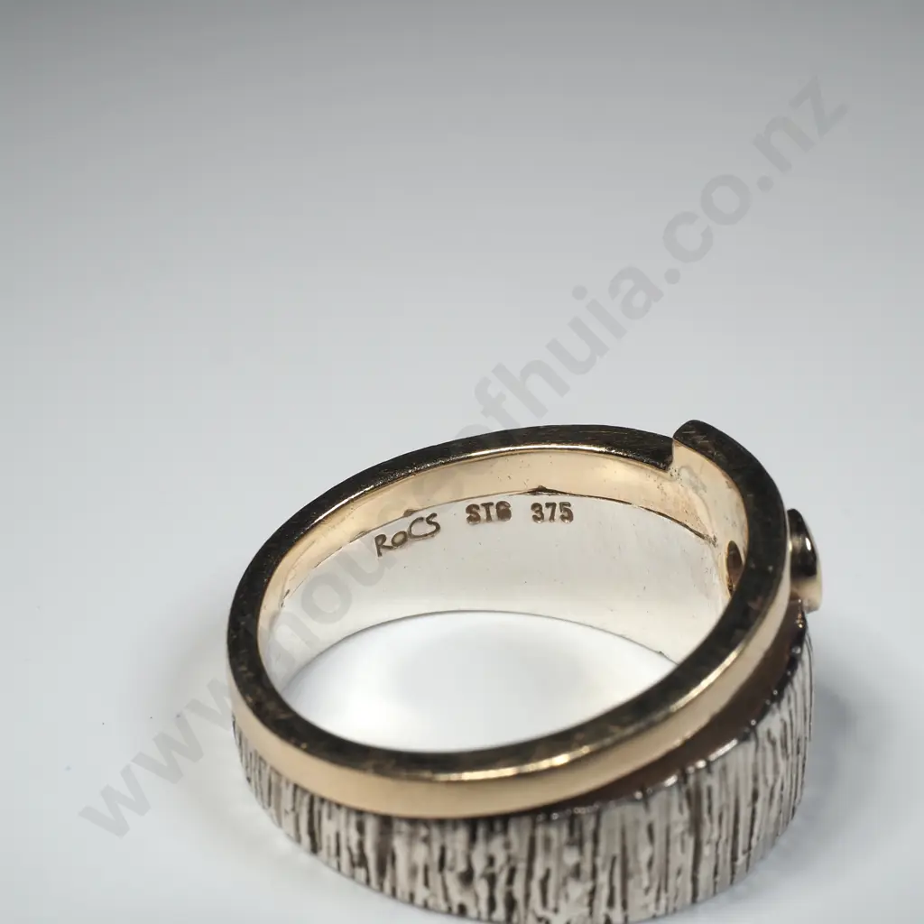 9ct Gold, Sterling Silver & Diamond Modernist Ring Image 1++