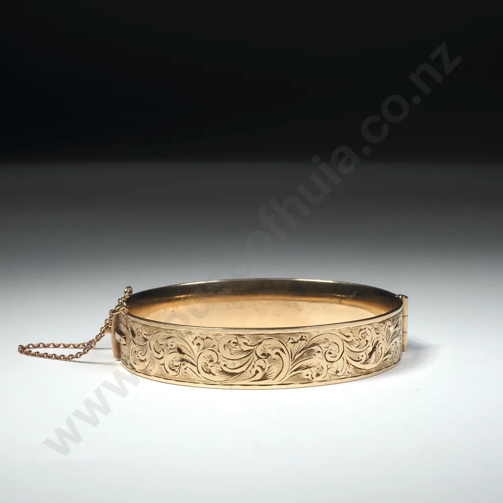 9ct Gold Metal Core Hinged Bracelet Image 1++