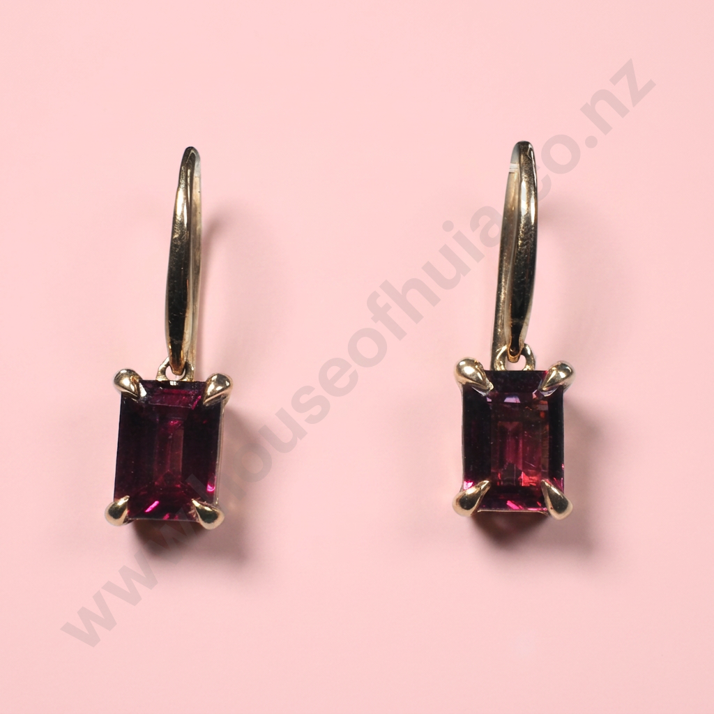 Pair of 10ct Gold & Red Stone Earrings Image 1++