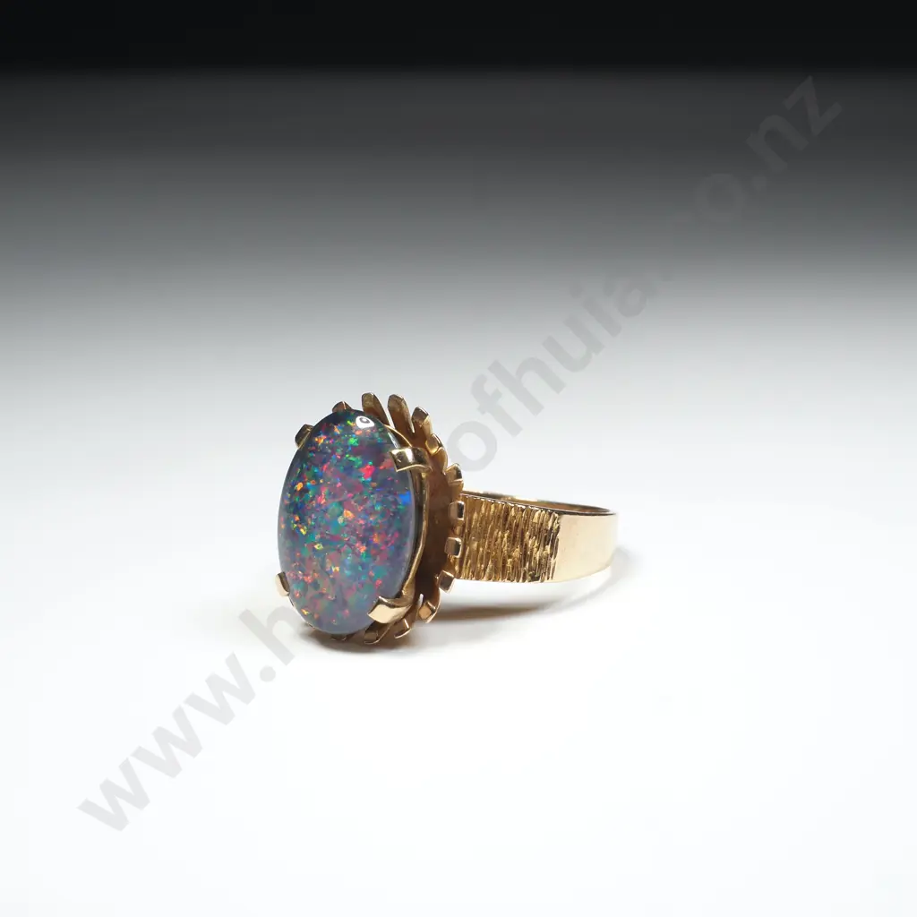 Vintage 9ct Gold Opal Doublet Ring Image 1++