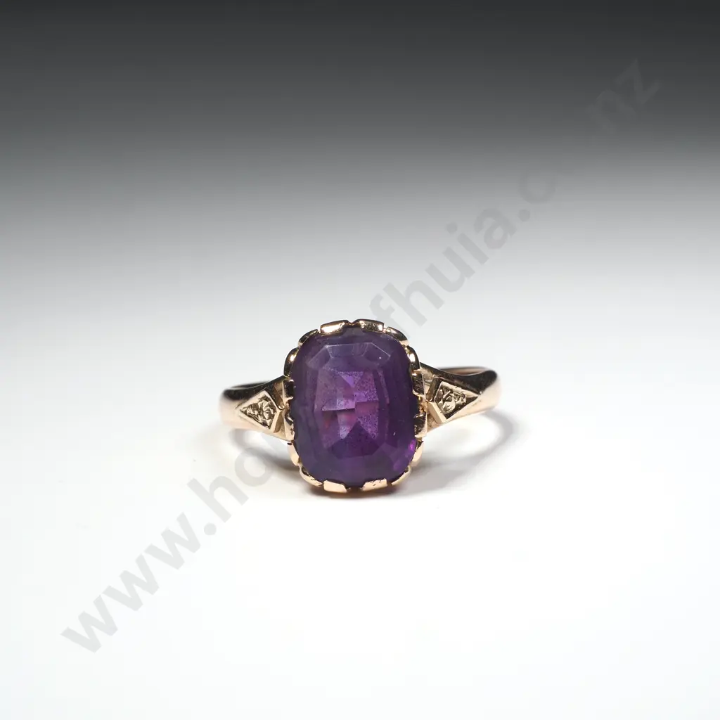 Handmade 9ct Gold & Amethsyt Ring Image 1++