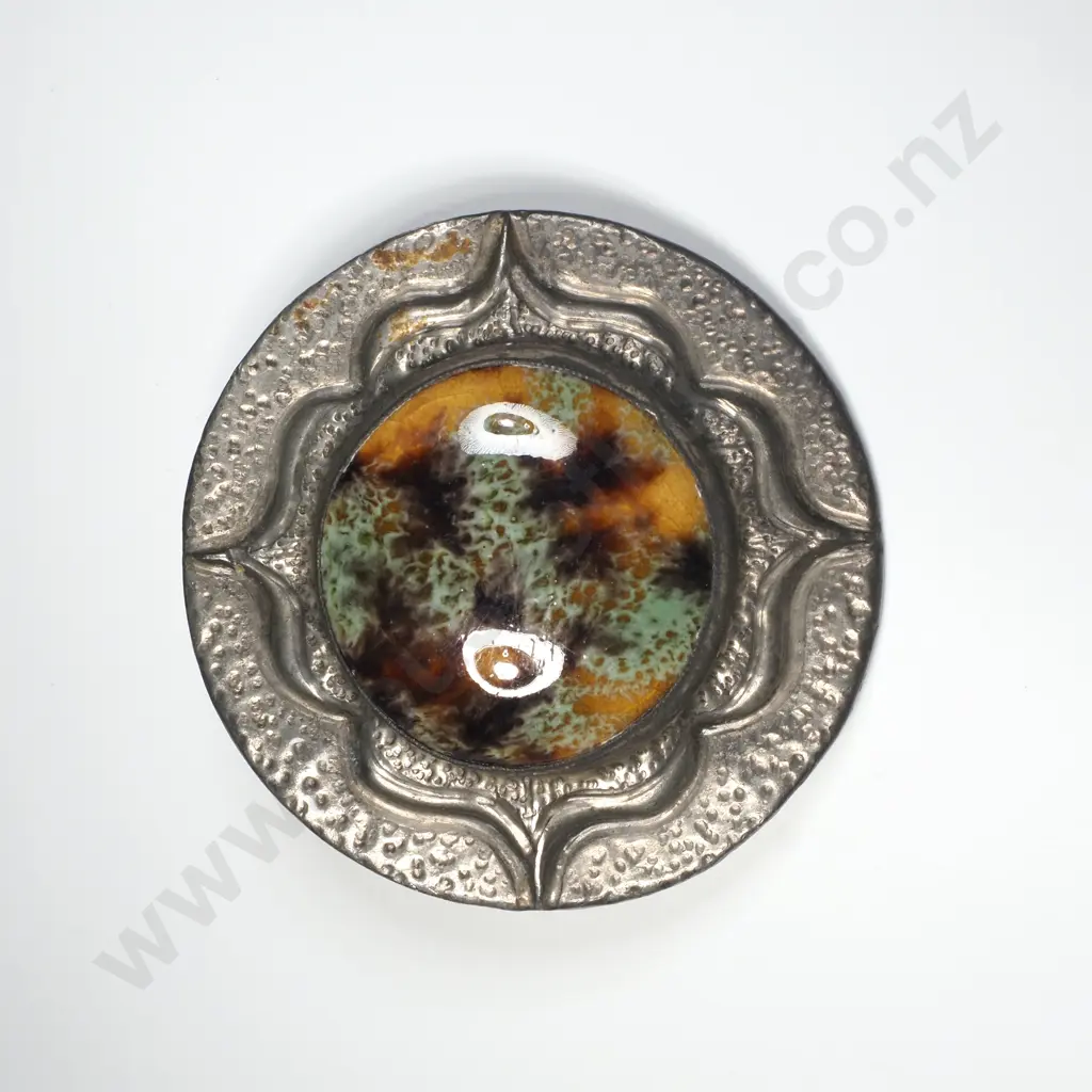 Vintage Pewter / Enamel Brooch Image 1++